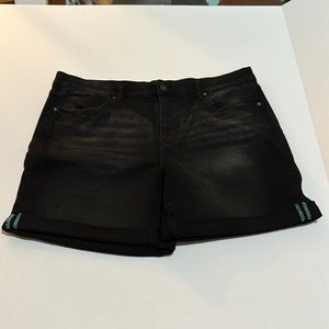 LuLaRoe denim boyfriend shorts size 34